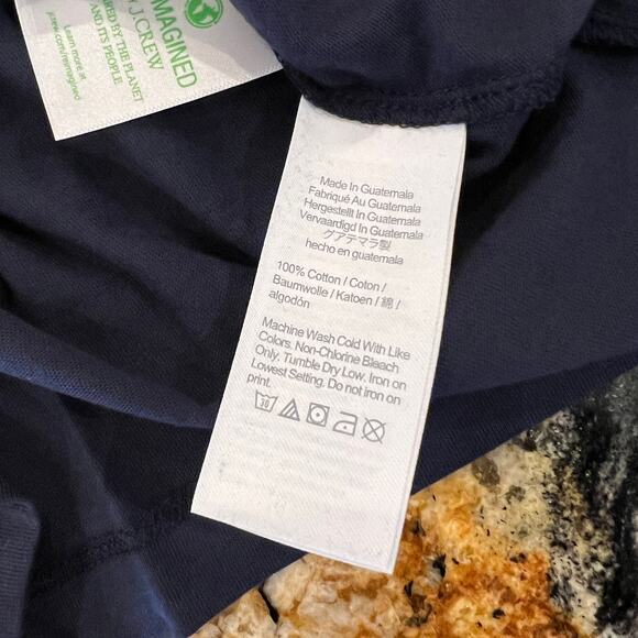 **NWT J. Crew Men's Navy W/Holiday/Christmas Lights Sailboat Graphic Tee - M - Picture 5 of 5